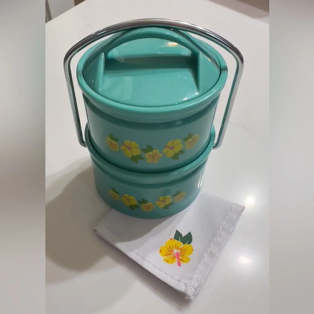 American Girl, Nanea’s School Lunch in Original Box, RETIRED in 2021, Flawless. - Picture 4 of 5